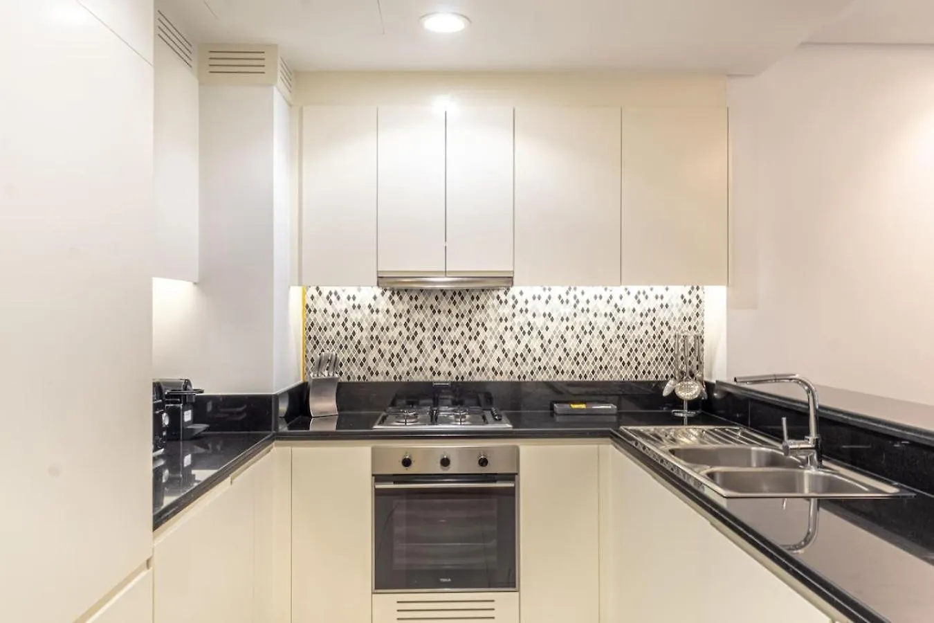 Burj Khalifa View With 5-Star Luxurious Amenities Apartment Dubai United Arab Emirates